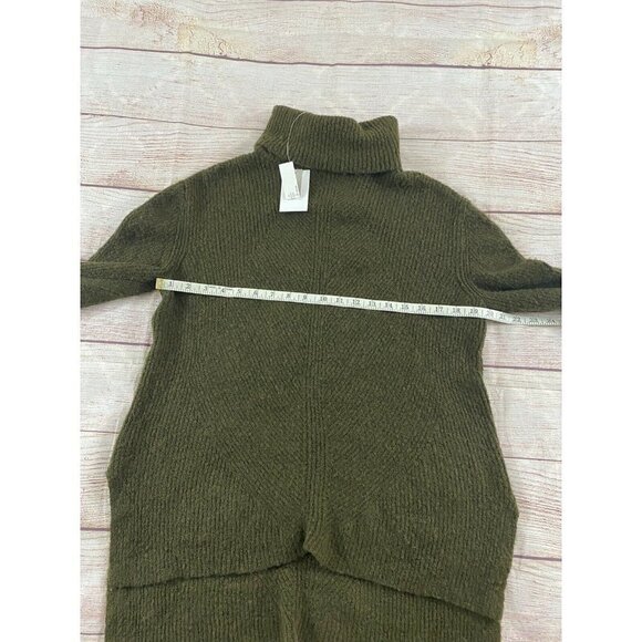 Sweet Romeo olive green turtle neck sweater with high low hem nwt medium - Picture 6 of 12